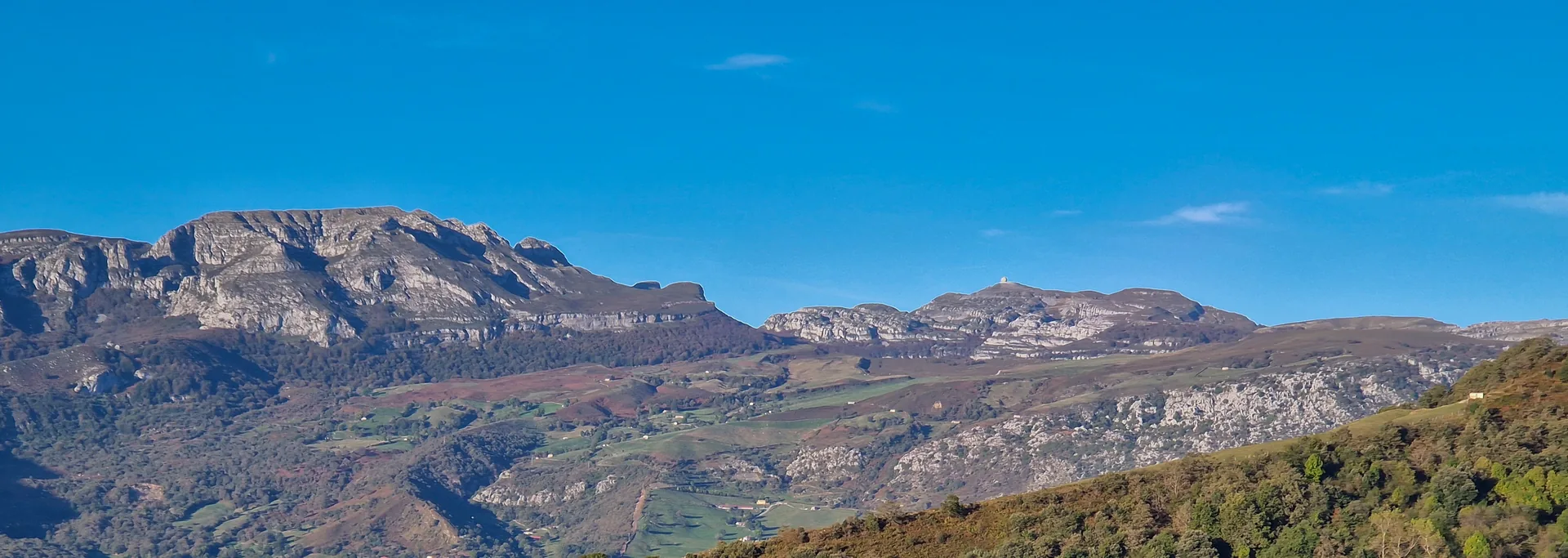 Panoramic view of Soba mountain ridge